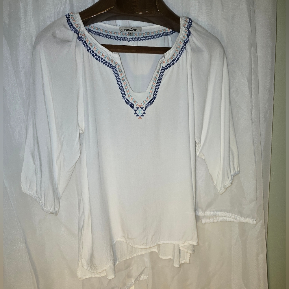 Chic Viscose Aztec Tunic with Southwestern Style Embroidery Sz L